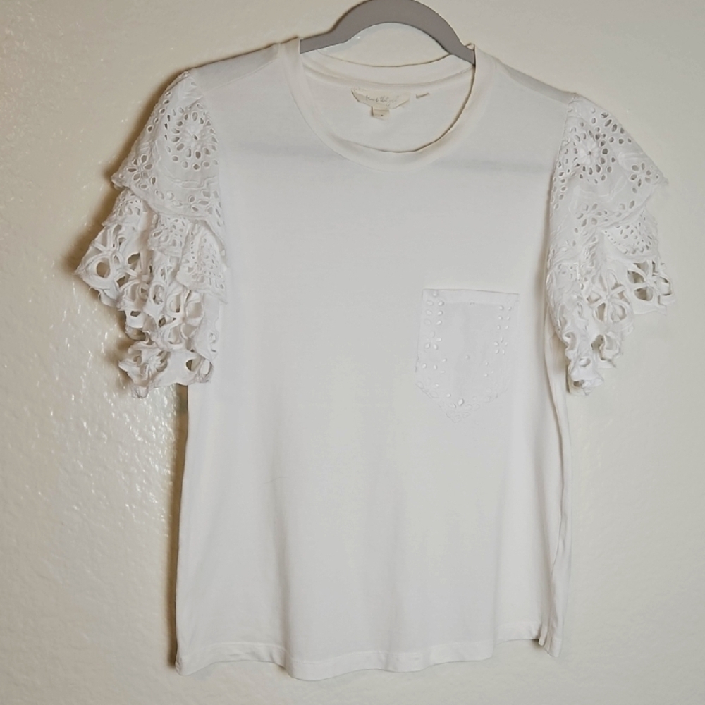 Chic White Eyelet Sleeve Women's Top